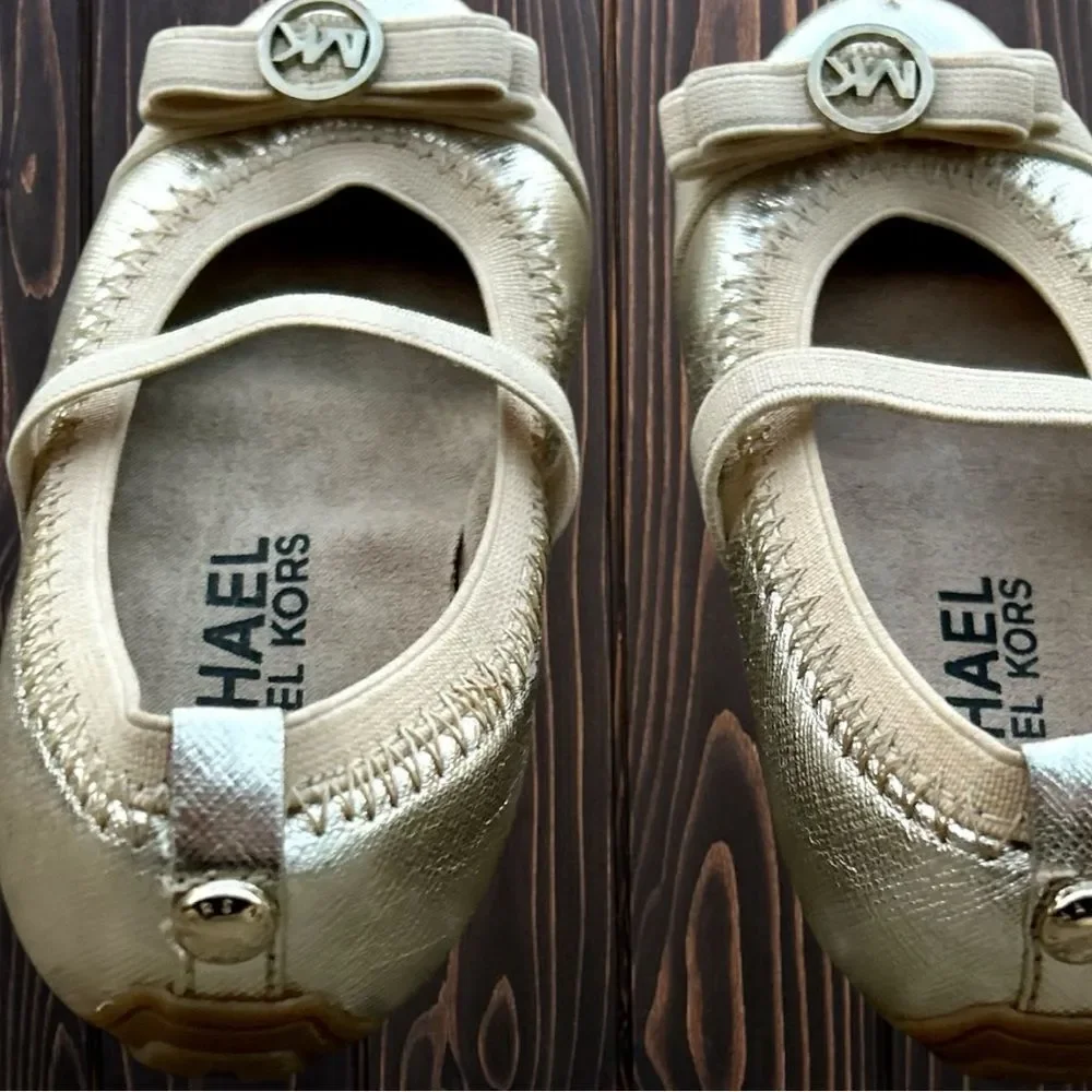 Michael Kors Girls Gold Ballet Flats Size 6